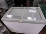 41-INCH TRUE TFM-41FL SELF-CONTAINED SLIDE-TOP FREEZER