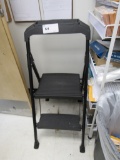 STEP LADDER