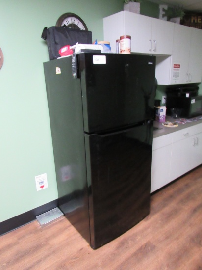 FRIGIDAIRE REFRIGERATOR