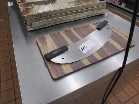 20-INCH PIZZA CUTTER W/TRAY