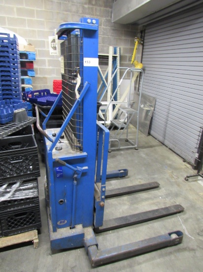 BLUE GIANT SEMI-ELECTRIC STACKER