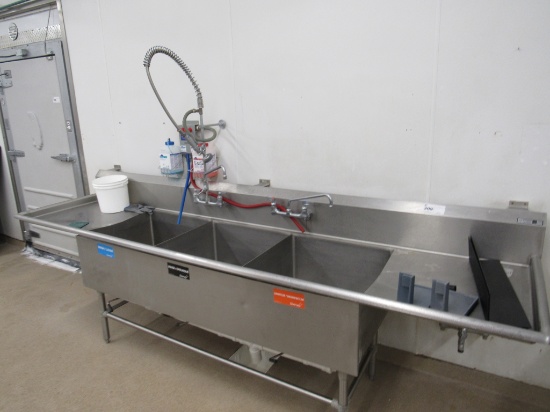 124-INCH 3-COMPARTMENT SINK