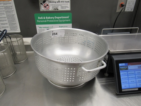 COLANDER