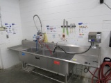 124-INCH 3-COMPARTMENT SINK