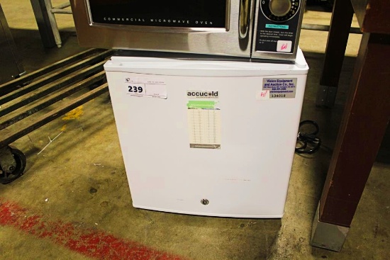 ACCUCOLD 20.5IN. UNDERCOUNTER MEDICAL PHARMACY FREEZER