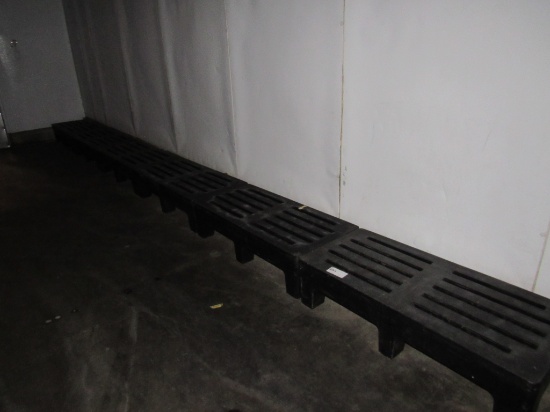 DUNNAGE RACKS