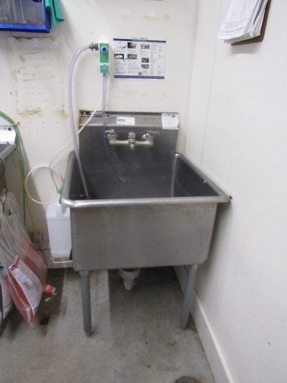 27-INCH 1-COMPARTMENT SINK