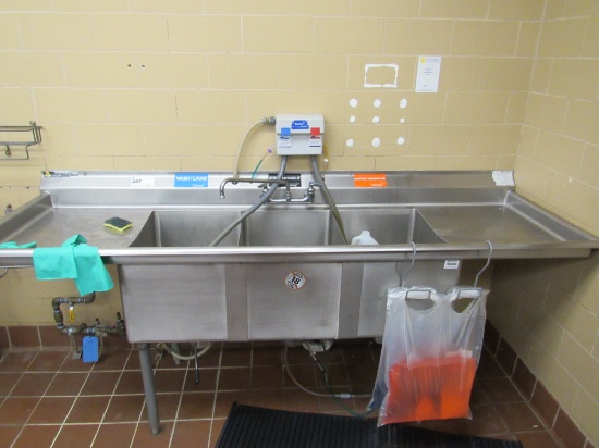 88-INCH 3-COMPARTMENT SINK