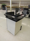SCO CASHIER STAND