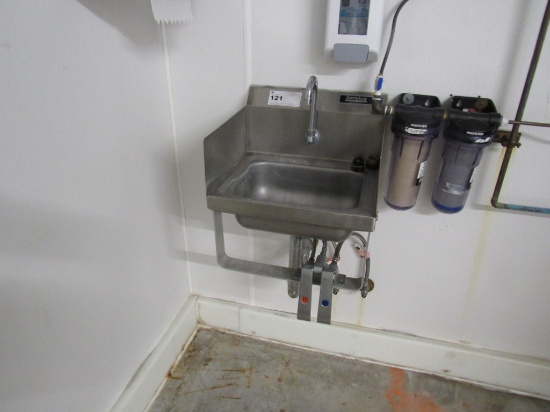 STAINLESS STEEL HAND SINK