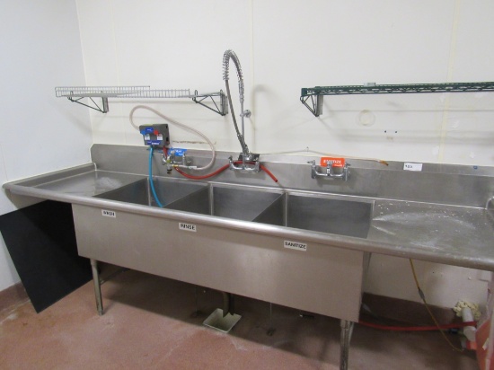 124-INCH 3-COMPARTMENT SINK