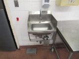 STAINLESS STEEL HAND SINK