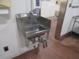 STAINLESS STEEL HAND SINK