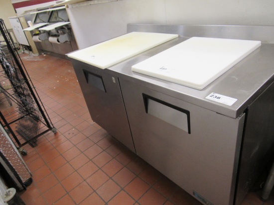 TRUE TWT-60-HC SELF-CONTAINED 2-DOOR WORKTOP COOLER