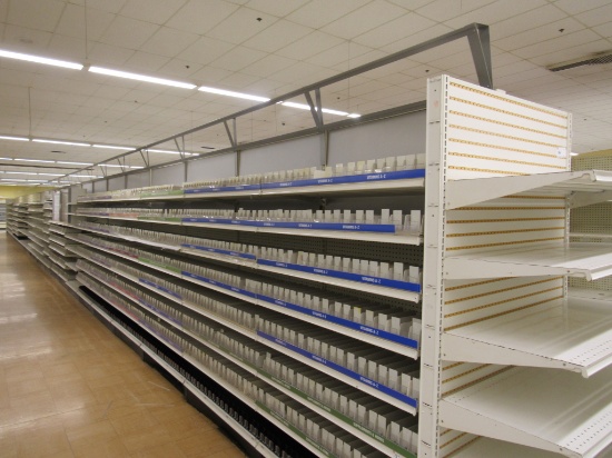 STREETER GONDOLA SHELVING 84IN TALL 20/20 - 103FT W/4FT END CAP - SOLD BY THE FOOT