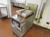 HENNY PENNY 500 ELECTRIC PRESSURE FRYER W/FILTER
