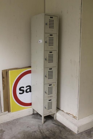 EMPLOYEE LOCKER