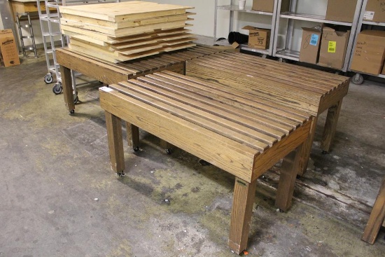 2FT X 4FT WOODEN PRODUCE DISPLAY
