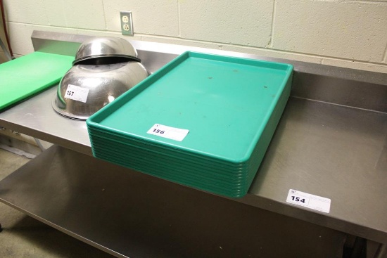 GREEN PLASTIC TRAYS