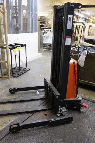 2021 NOBLELIFT SP-22-98 SEMI-ELECTRCI PALLET JACK STACKER