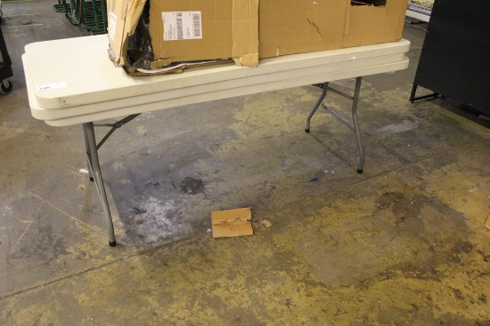 6FT FOLDING LEG BANQUET TABLES