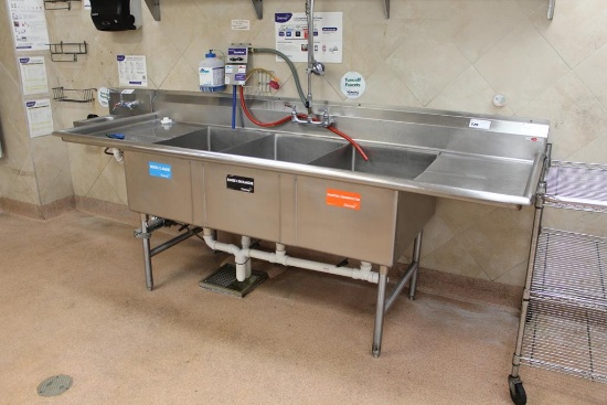 3 COMPARTMENT STAINLESS STEEL SINK W/ DOUBLE DRAINBOARDS 8FT