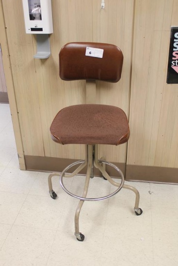 CUSHIONED BAR STOOL