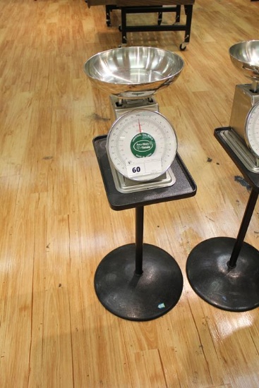 ACCUWEIGH PRDUCE SCALE W/ STAND
