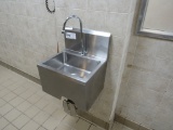 STAINLESS STEEL HAND SINK