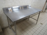 5FT BOOS STAINLESS STEEL TABLE - 28IN DEEP
