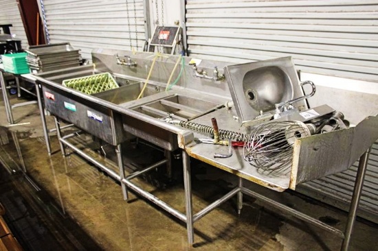 10FT STAINLESS STEEL 3-COMPARTMENT SINK