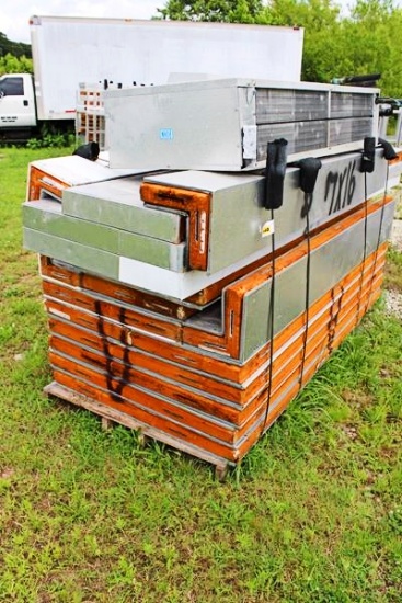 MISC URETHANE WALK-IN COOLER PANELS & CORNERS (4)4X8 (3)2X8 (2)3X8 (4)CORNERS (2)3X12 (1)2X12