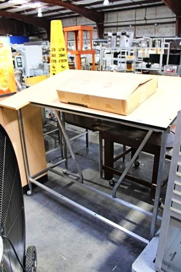 5FT DRAFTING TABLE