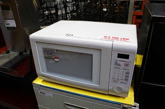MAGIC CHEF MICROWAVE