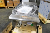 NEW CECILWARE PRO GCP15 15IN. GAS FLAT GRILL