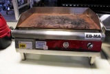 AVANTCO 2FT ELECTRIC FLAT GRILL