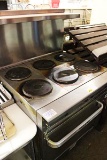 VULCAN EV36S-6FP208 ELECTRIC 3FT 6-EYE RANGE W/ OVEN