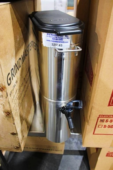 NEW GRINDMASTER STAINLESS STEEL 3-GALLON TEA DISPENSER