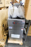 NEW CECILWARE PRO FMS403NAT 40LB NATURAL GAS DEEP FRYER