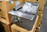 NEW CECILWARE PRO CCP15 15IN. GAS CHAR GRILL