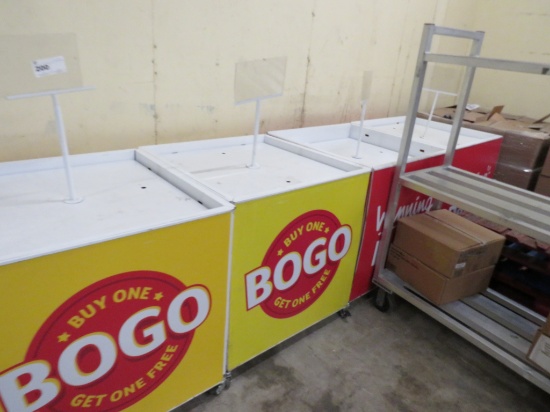 35x35 White Mobile Bulk Bin Tables