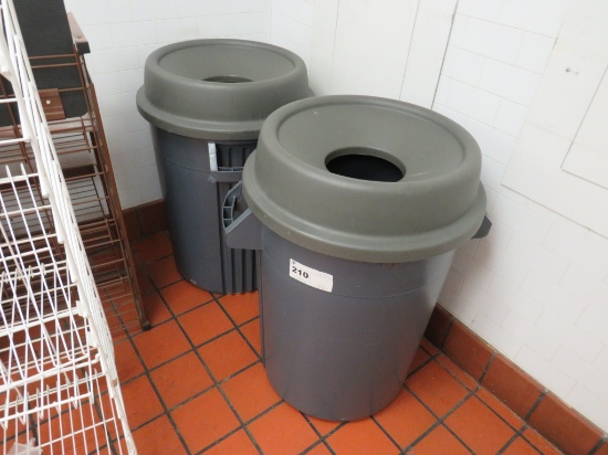 32-GALLON ROUND TRASH CANS