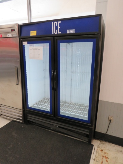 True Gdim-49nt-Hc-Tsl01 Self-Contained 2-Door Ice Merchandiser