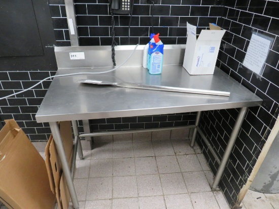 4FT STAINLESS STEEL TABLE - 24IN DEEP