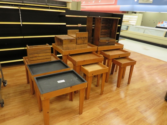DISPLAY TABLES 25X33, 25X25, 25X17