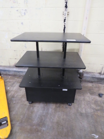 24X36 3-DECK DISPLAY TABLE