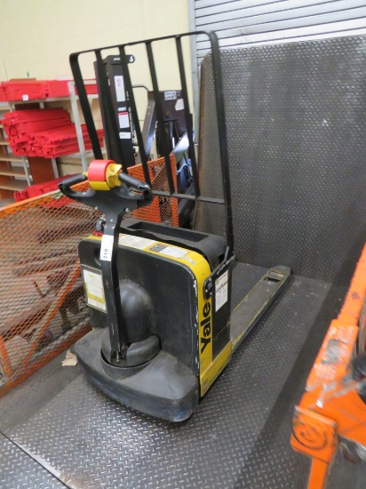 YALE MPB040 4000LB ELECTRIC PALLET JACK