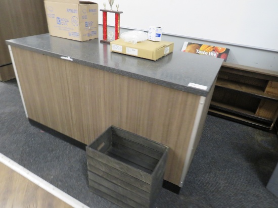 2021 6ft Floral Counter On Casters