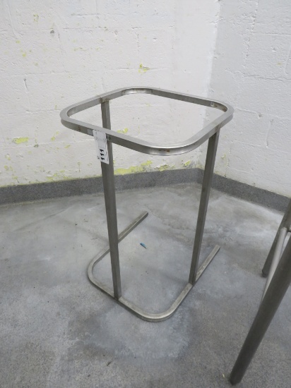 S/STEEL TRASH BAG STAND