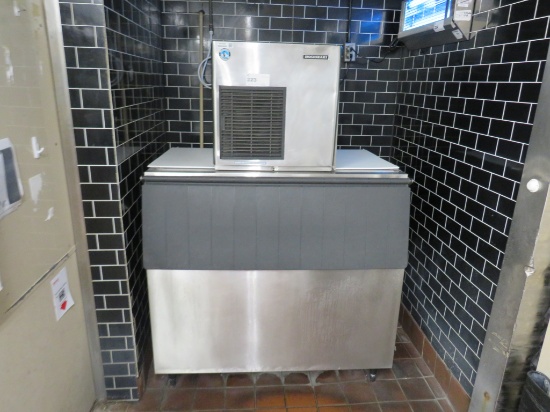 HOSHIZAKI F-450MAH SELF-CONTAINED ICE FLAKER WITH BIN